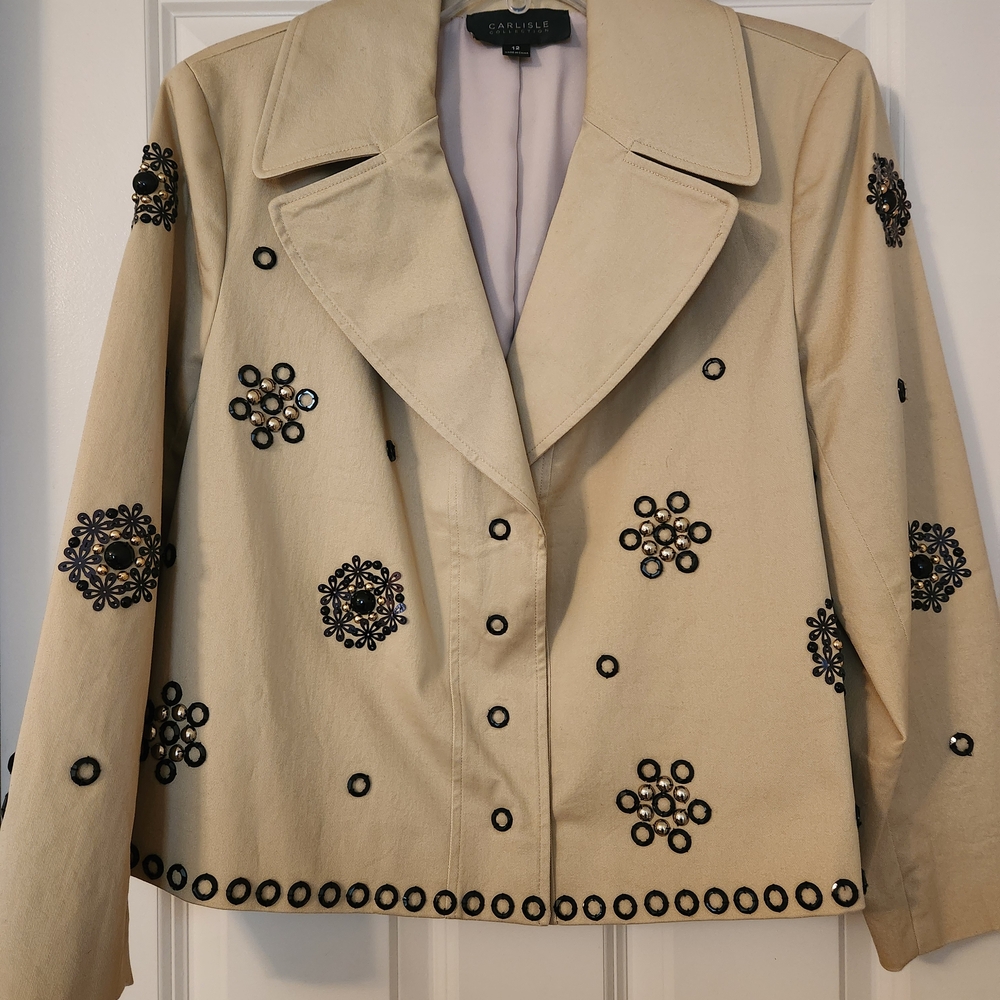 Carlisle Cream Blazer with Floral Appliques